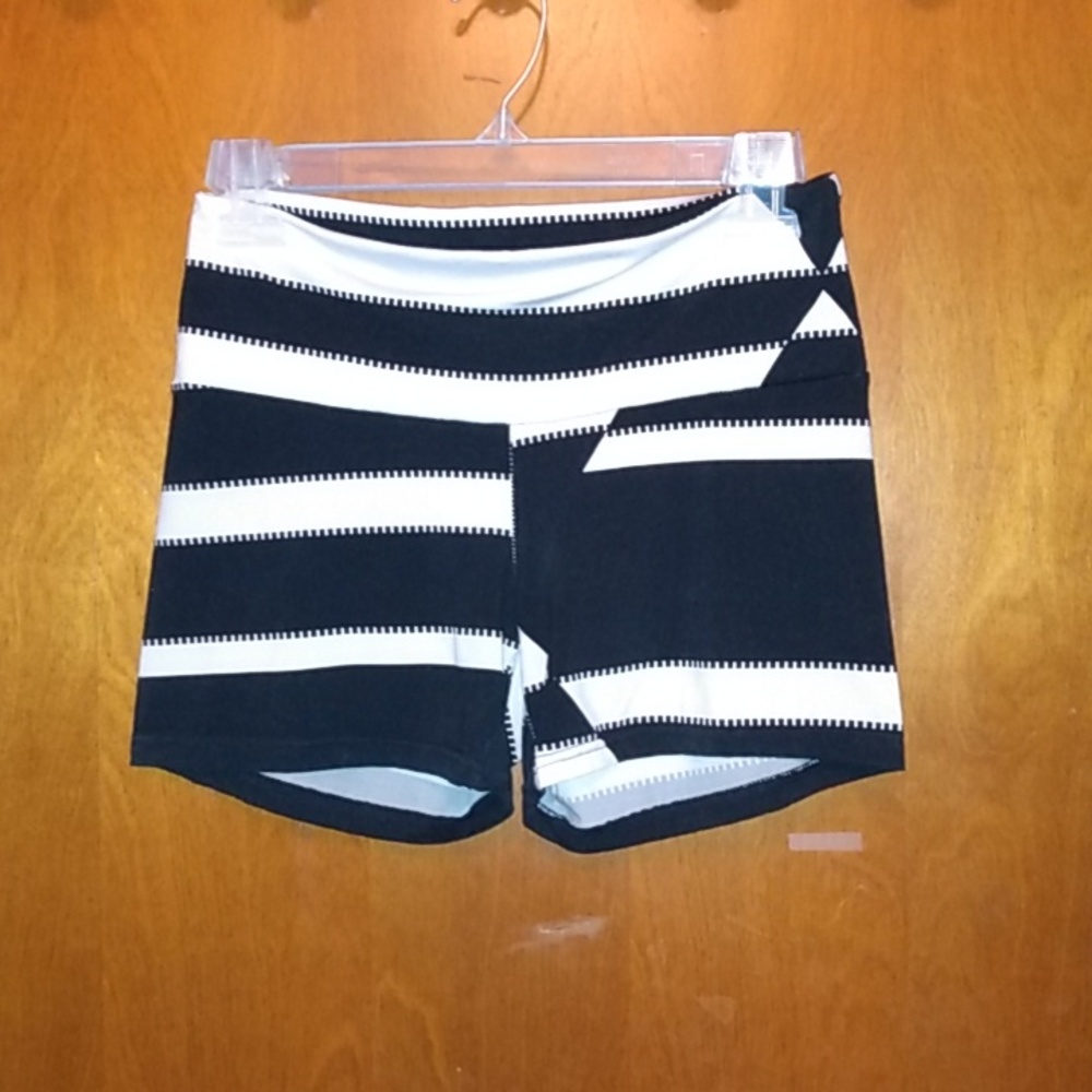 6/$20 Shorts